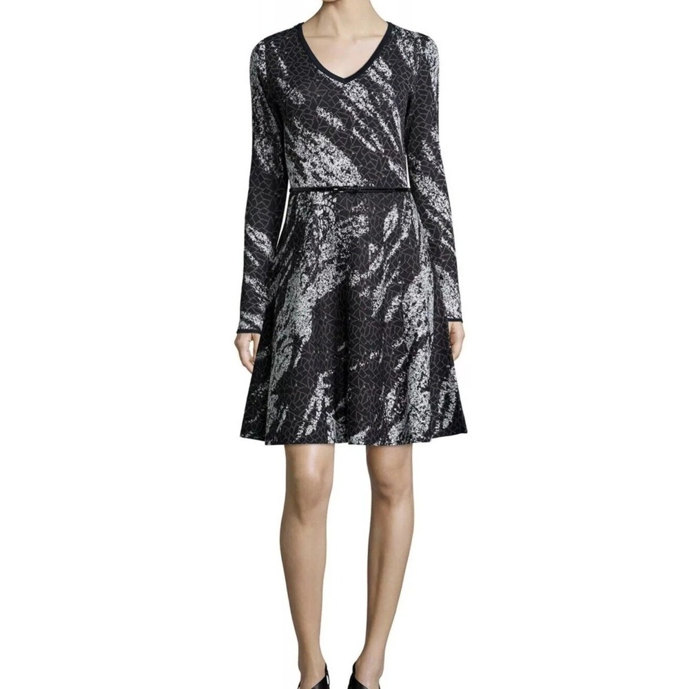 Carmen Marc Valvo Sweater Dress Sz Large Black White Jacquard Knit V-Neck